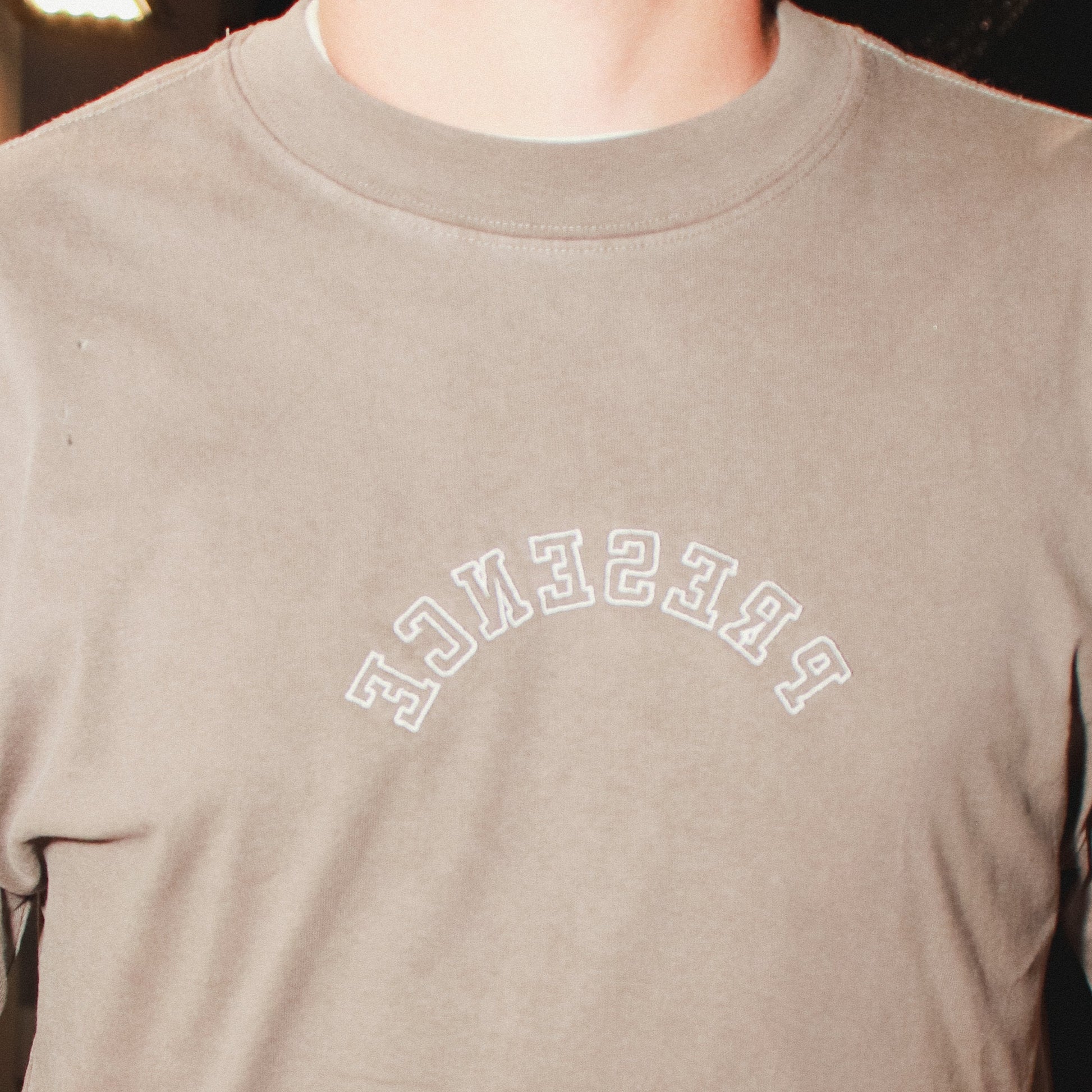 PRESENCE TEE