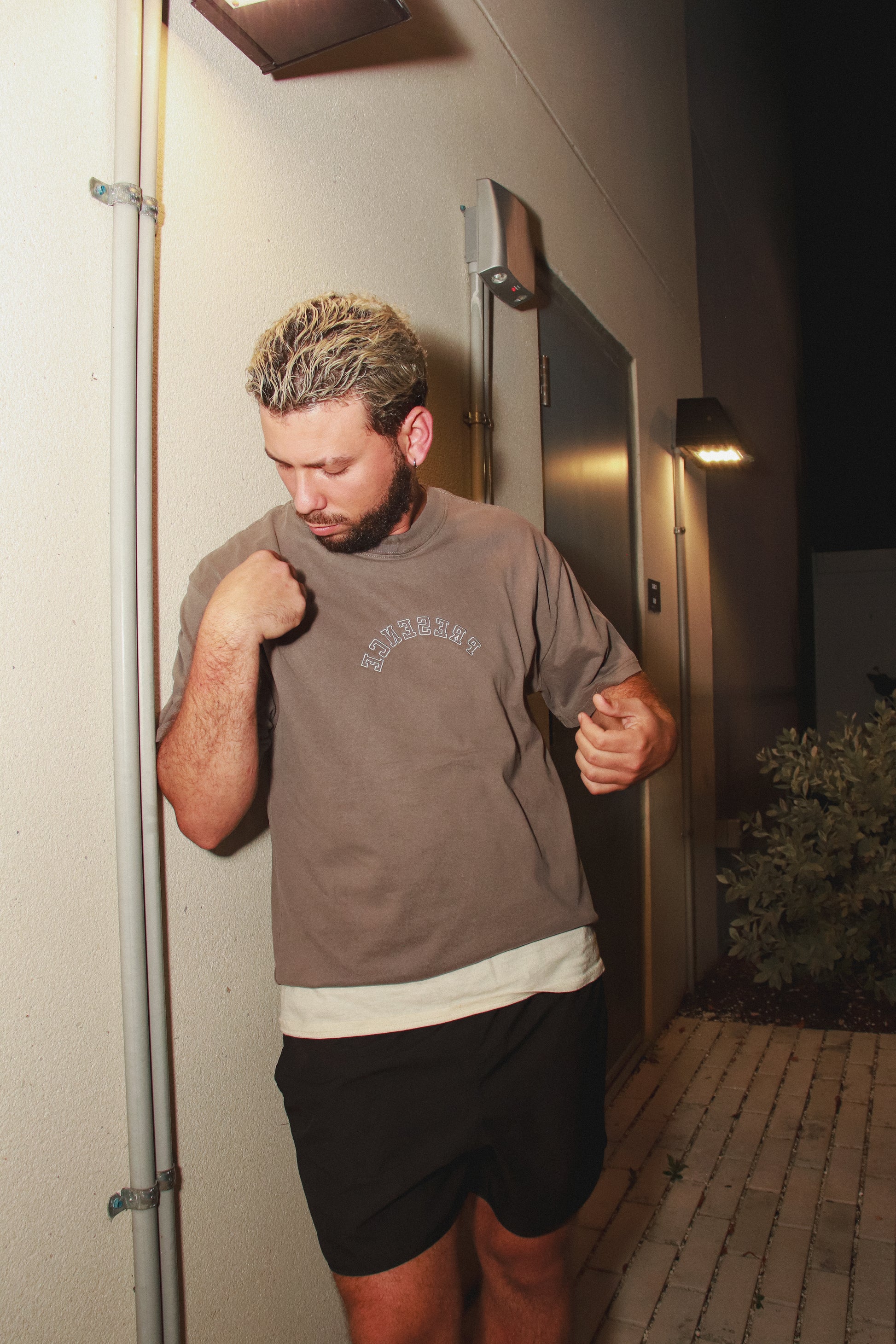 PRESENCE - GRAY HEAVYWEIGHT TEE